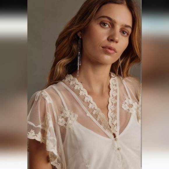 ANTHROPOLOGIE Cream Lace Flutter Sleeve Romantic Fairy Boho Gypsy Blouse Cami S - Picture 2 of 16